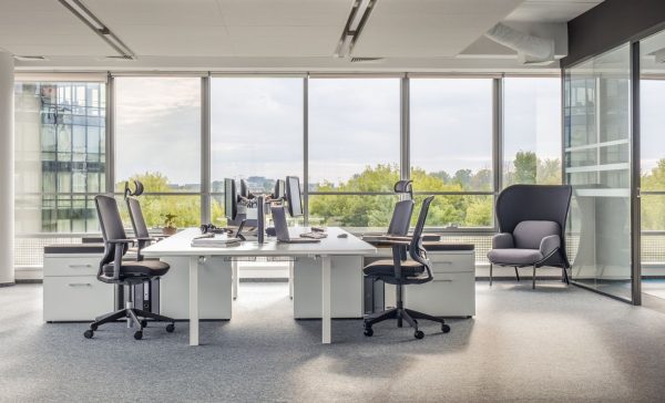 Minkštasuoliai krėslai biurui SAVA - Image 6